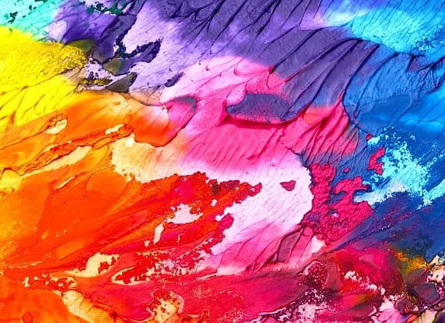 10 najgorętszych kolorów na wiosnę: Jak je łączyć w stylizacjach?