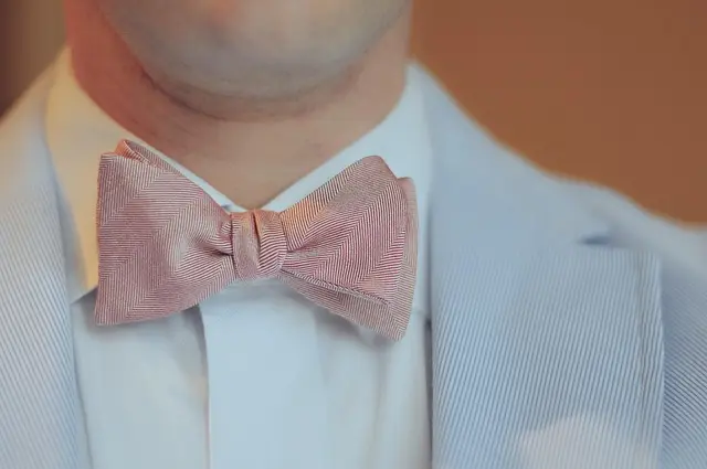 Najmodniejsze akcesoria na wiosnę: Co musisz mieć w szafie?